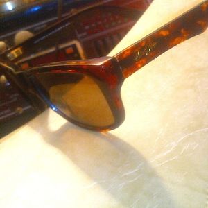 Maui Jim Cats III Sunglasses